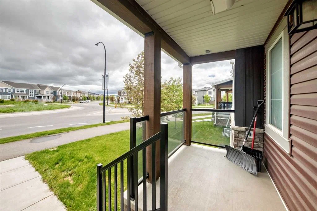 1207 140 Avenue NW, Calgary — photo 5 of 6