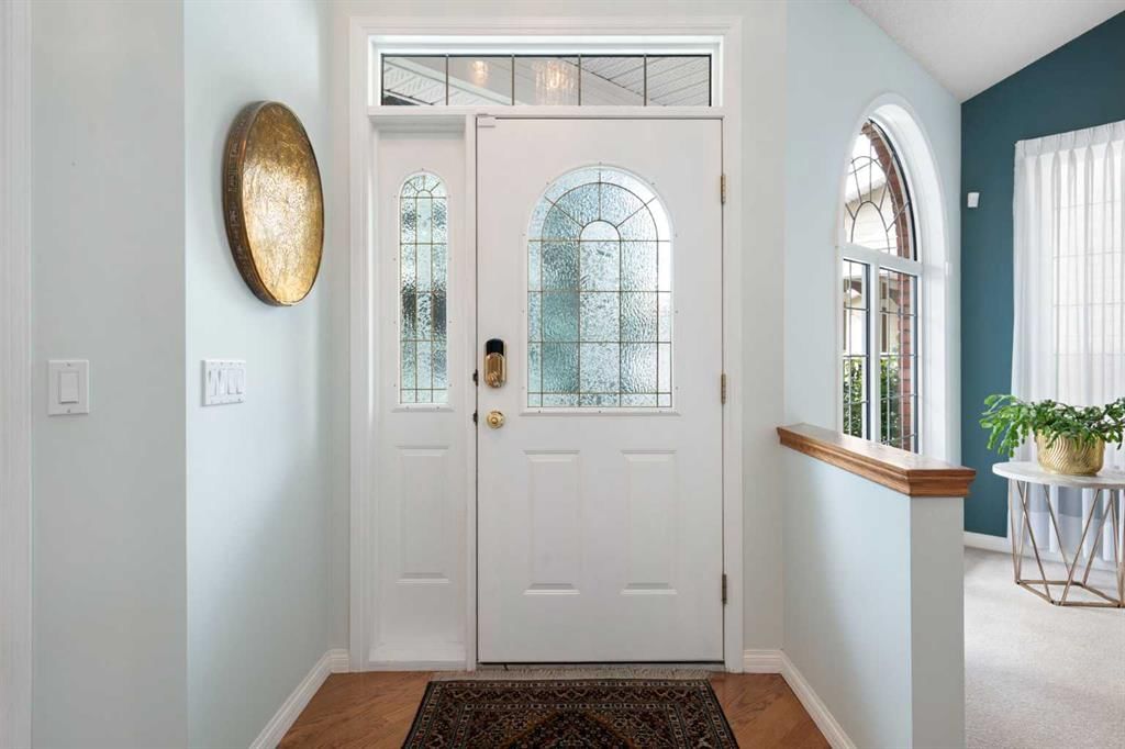 1649 Evergreen Hill SW, Calgary — photo 3 of 50