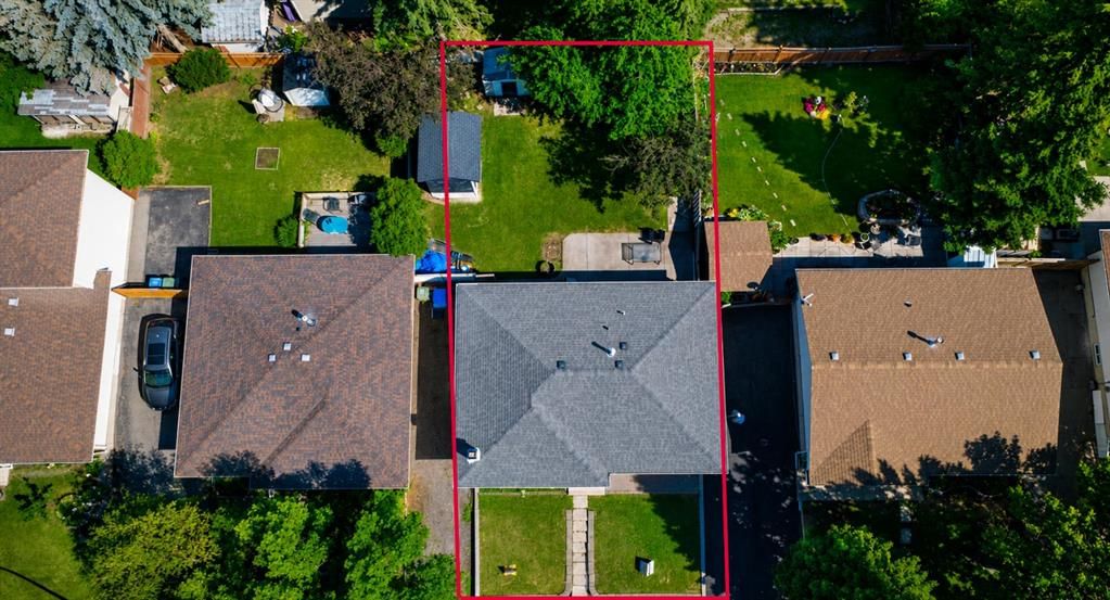 1816 Lynnover Road SE, Calgary — photo 3 of 41