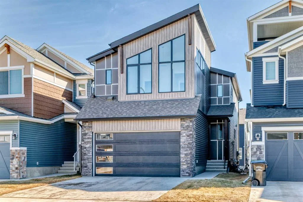 138 Silver Spruce Grove SW, Calgary — main listing photo