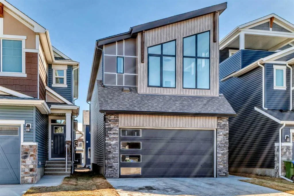 138 Silver Spruce Grove SW, Calgary — photo 3 of 50