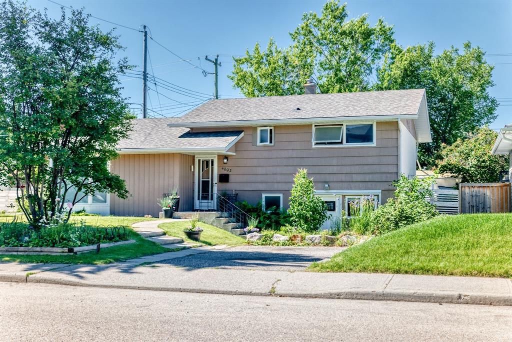 4803 5 Avenue SW, Calgary — main listing photo