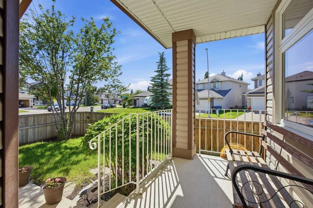 79 Citadel Crest Heath NW, Calgary — photo 4 of 48