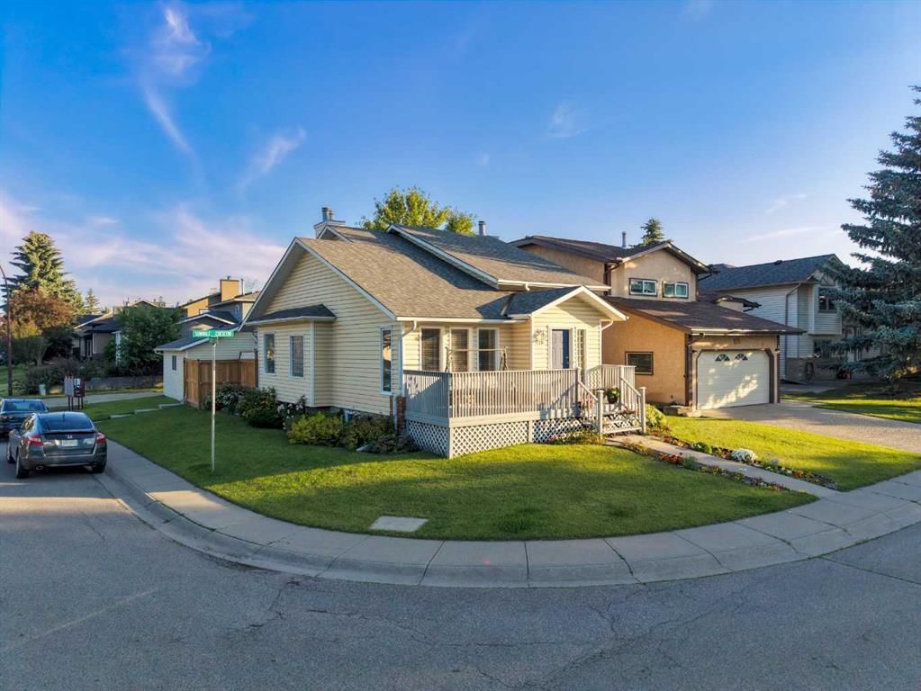 128 Sunvale Crescent SE, Calgary — photo 2 of 39