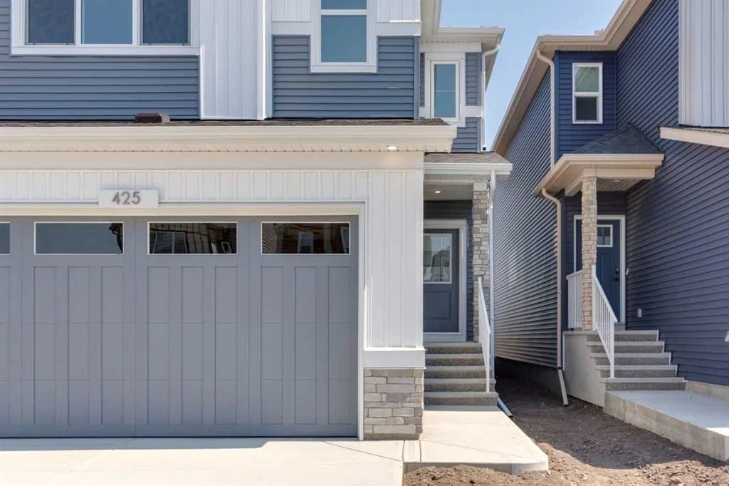 425 Lewiston Landing NE, Calgary — photo 3 of 43