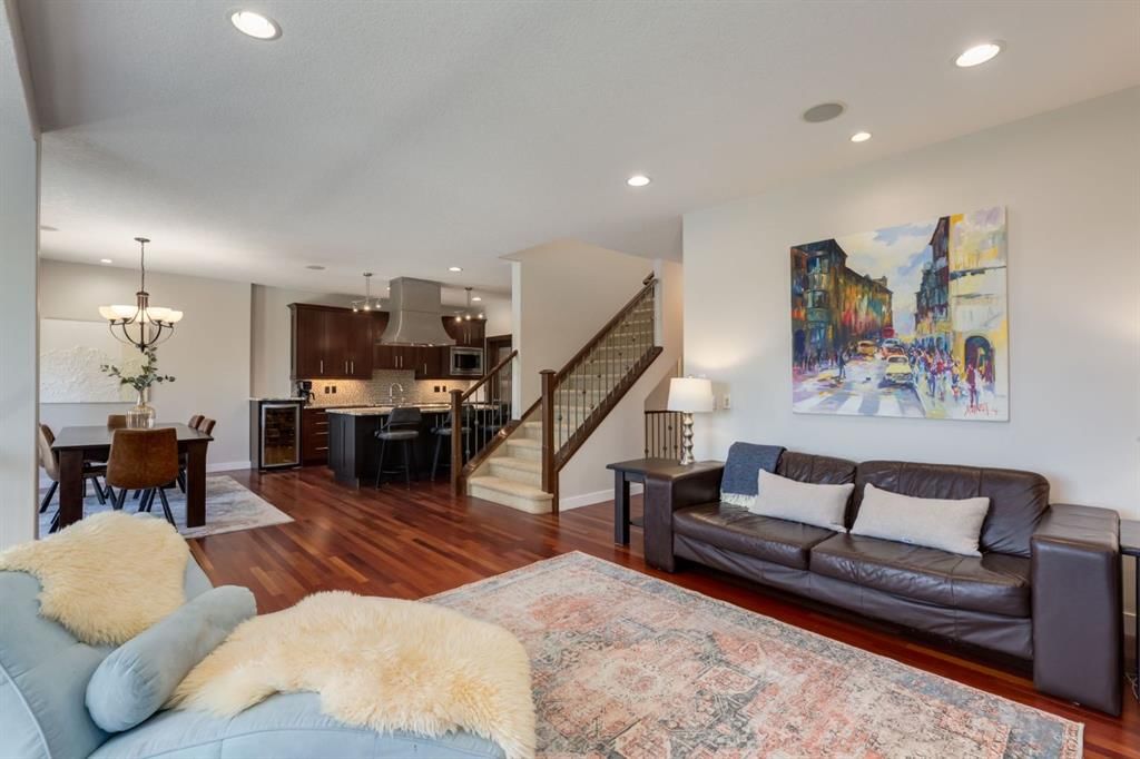 52 Valley Woods Way NW, Calgary — photo 3 of 44