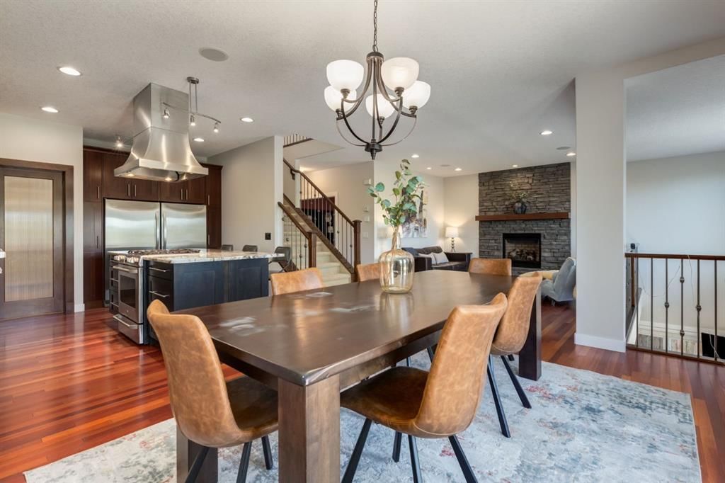 52 Valley Woods Way NW, Calgary — photo 4 of 44