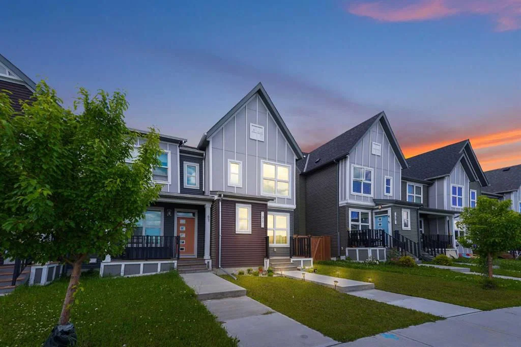71 Savanna Park NE, Calgary — photo 3 of 48