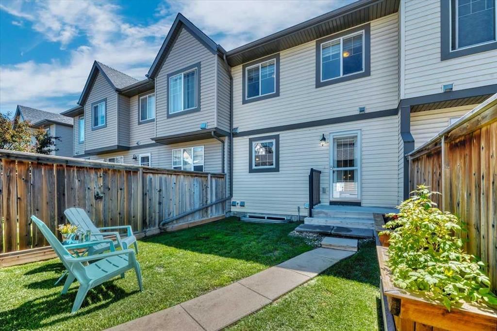 2520 Eversyde Avenue SW, Calgary — photo 4 of 43
