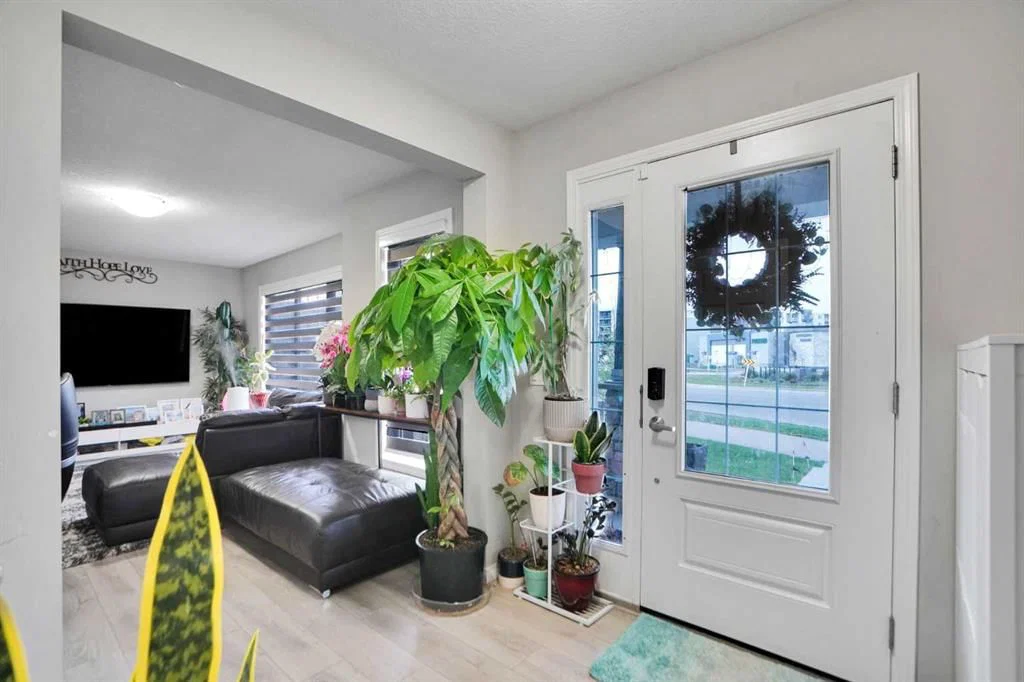 10505 Cityscape Drive, Calgary — photo 3 of 30