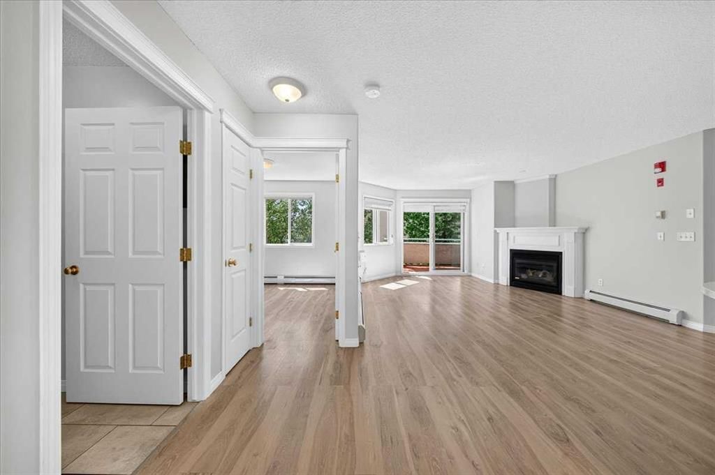 209, 26 Country Hills View NW, Calgary — photo 3 of 24