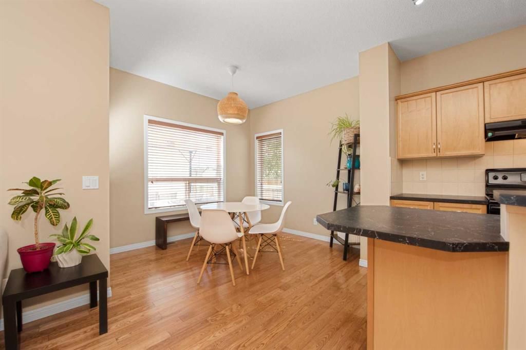 253 Bridleridge View SW, Calgary — photo 3 of 17