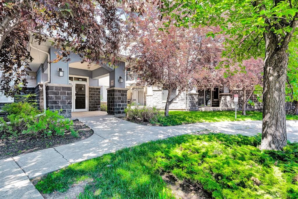 408, 108 Country Village Circle NE, Calgary — photo 4 of 27