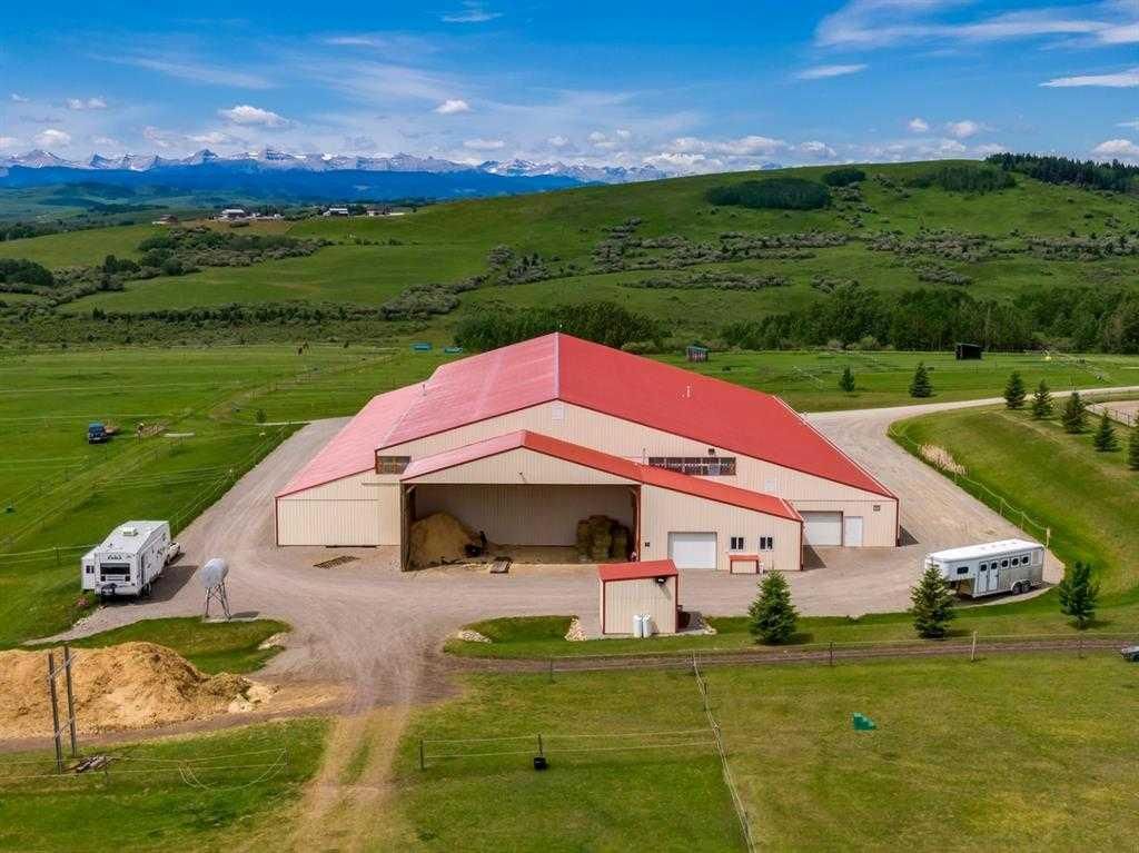 482074 144 Street W, Rural Foothills County — main listing photo