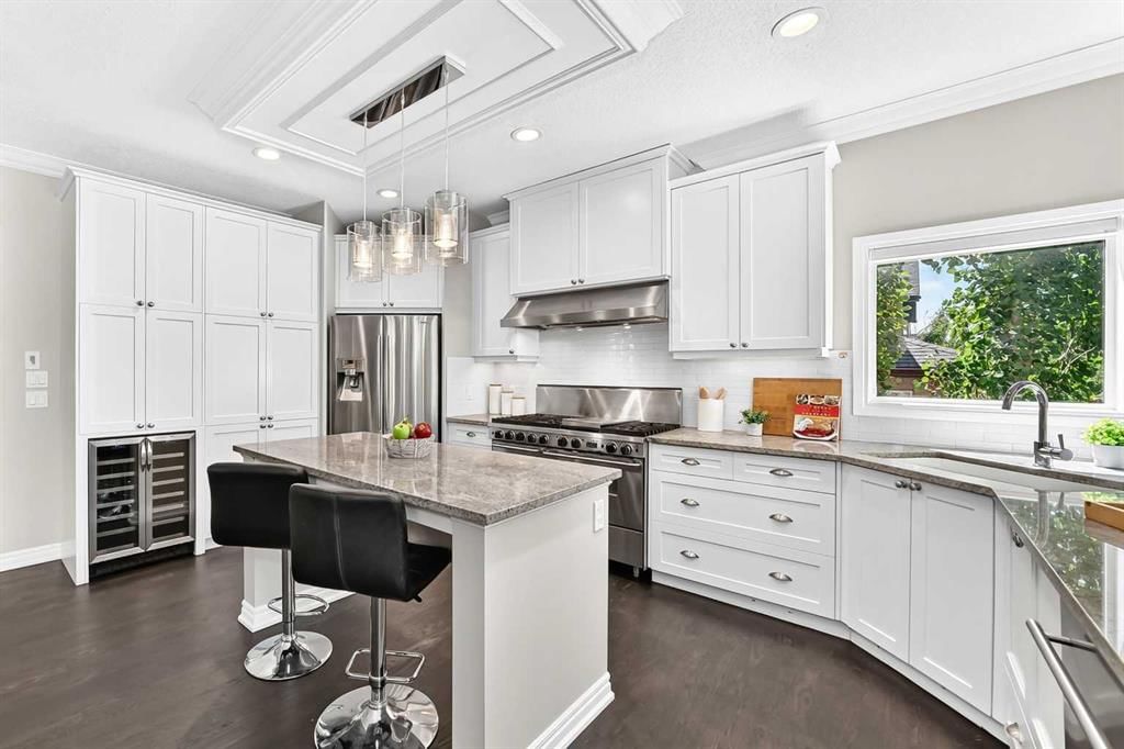 173 Aspenshire Drive SW, Calgary — photo 3 of 49