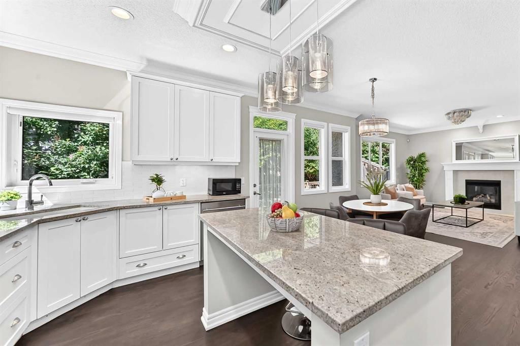 173 Aspenshire Drive SW, Calgary — photo 4 of 49