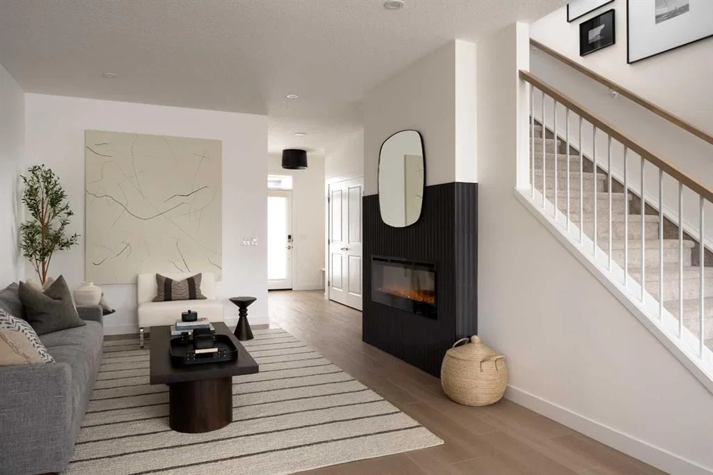 151 Royston Way NW, Calgary — photo 3 of 17