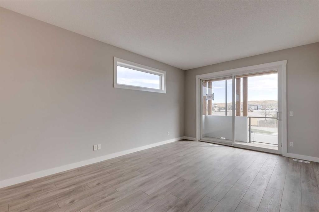 306 Haskayne Drive NW, Calgary — photo 4 of 32