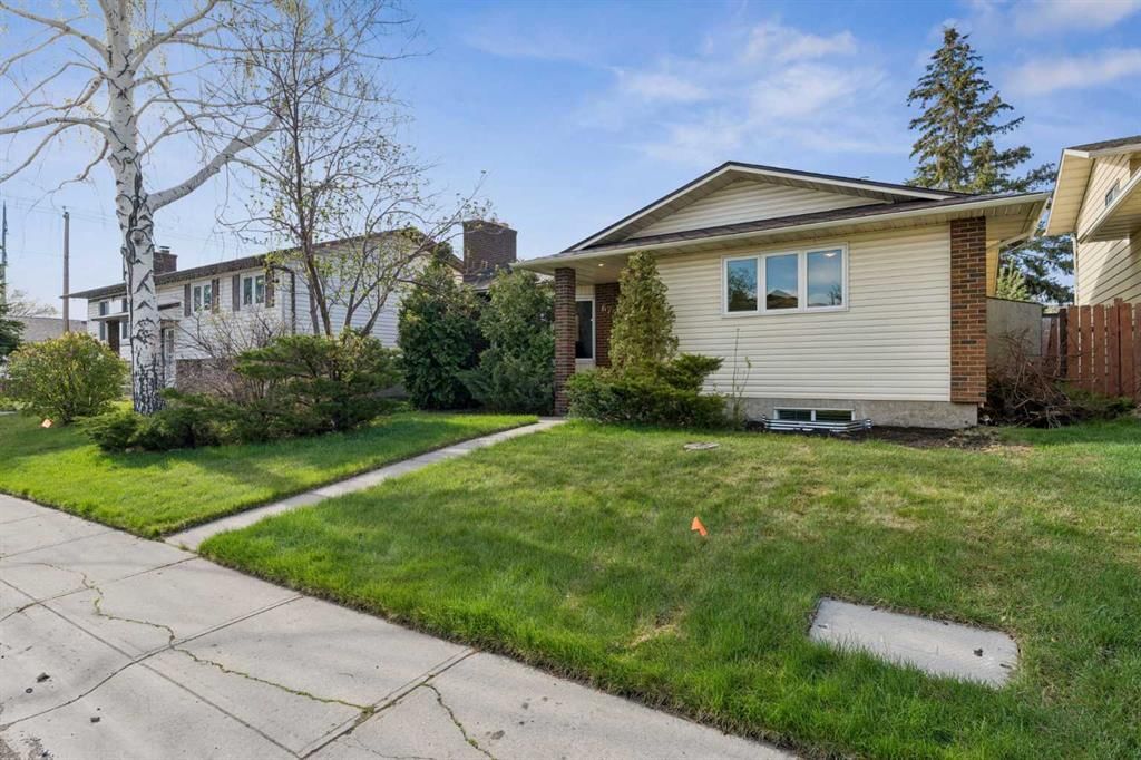 6751 34 Avenue NE, Calgary — main listing photo