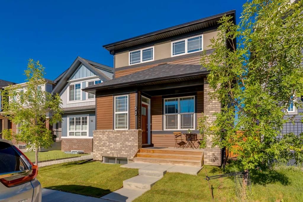 52 Lucas Street NW, Calgary — main listing photo