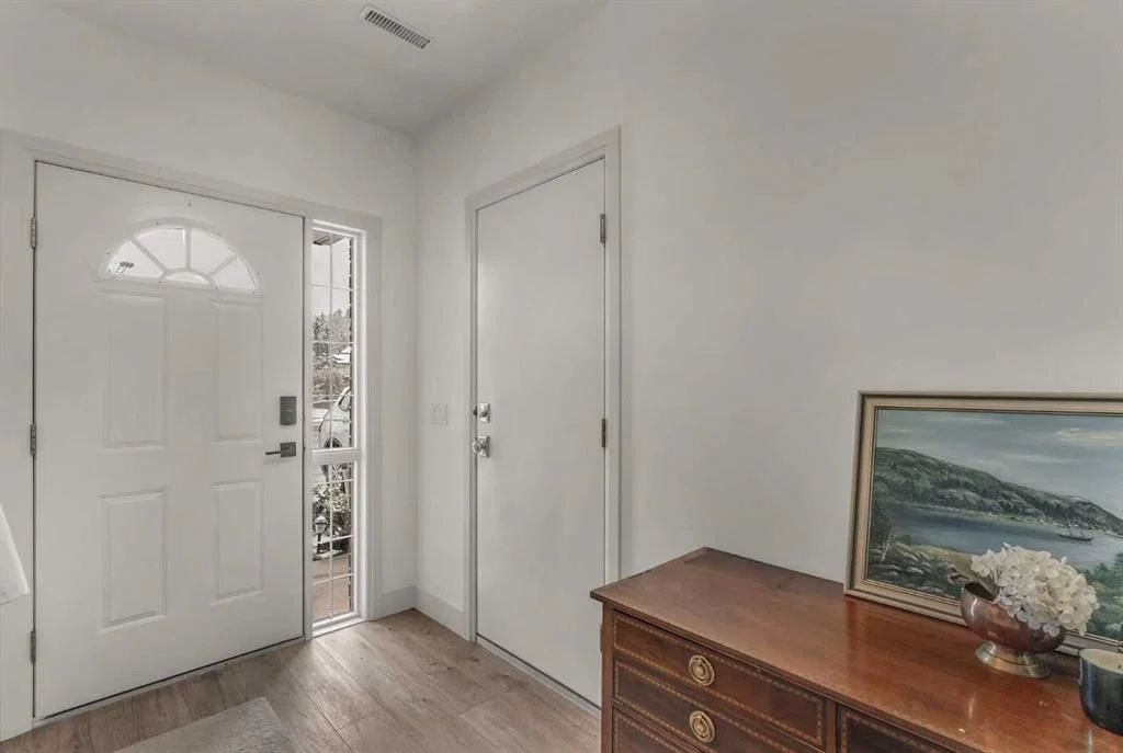 5465 Patina Drive SW, Calgary — photo 2 of 30