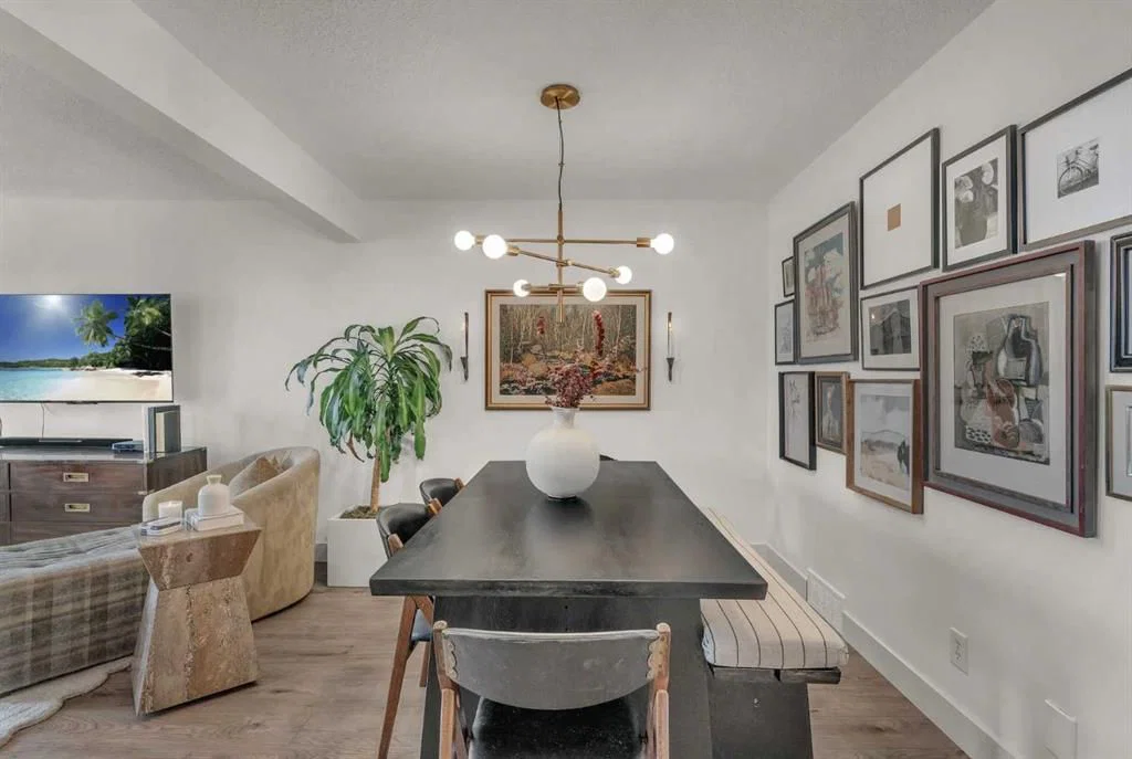 5465 Patina Drive SW, Calgary — photo 3 of 30