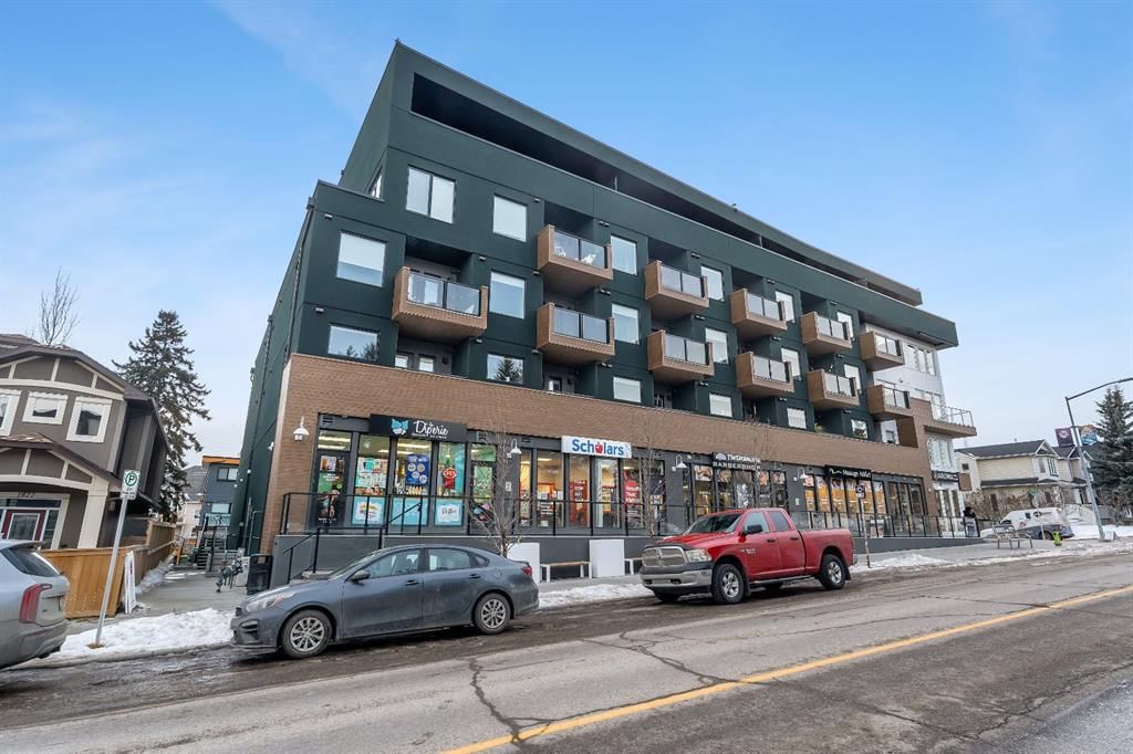1829 33 Avenue SW, Calgary — photo 2 of 24
