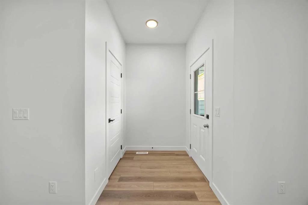 15445 45 Street SW, Calgary — photo 2 of 47