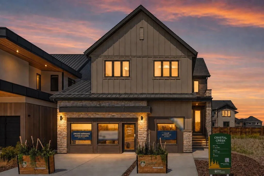 364 Greenwich Drive NW, Calgary — main listing photo