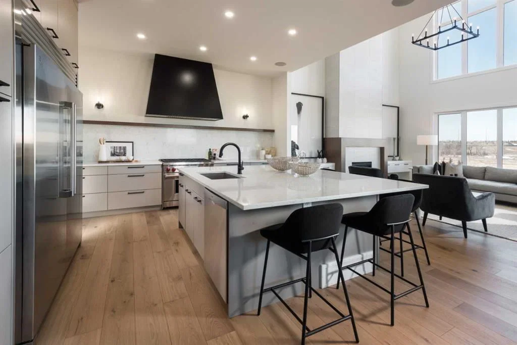 116 Greenwich Heath NW, Calgary — photo 4 of 50