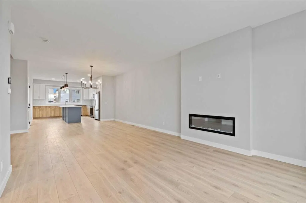 343 Belvedere Drive SE, Calgary — photo 4 of 34