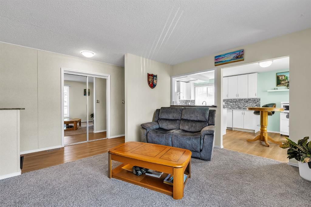 173 Margate Close NE, Calgary — photo 5 of 28