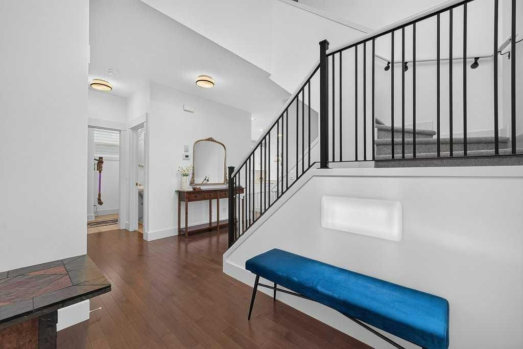 232 Copperpond Circle SE, Calgary — photo 4 of 50