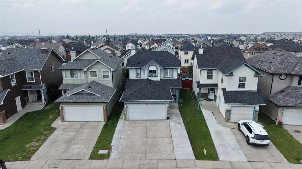 136 Saddlecreek Terrace NE, Calgary — main listing photo