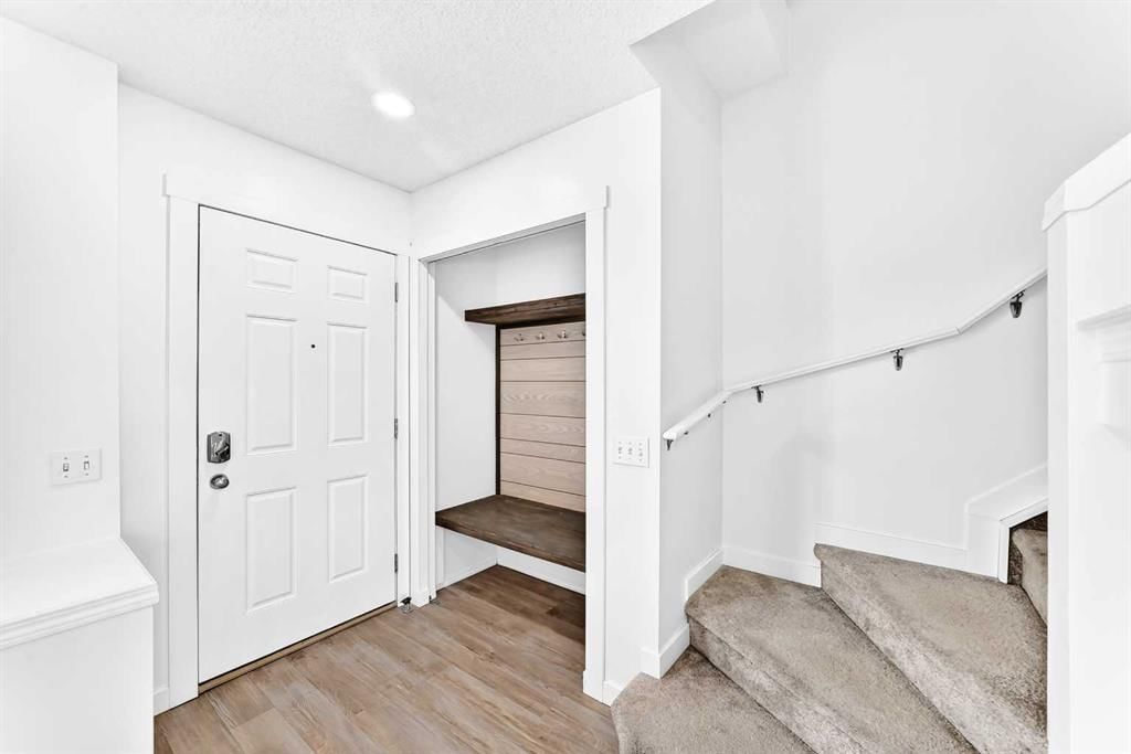 294 Elgin View SE, Calgary — photo 3 of 50