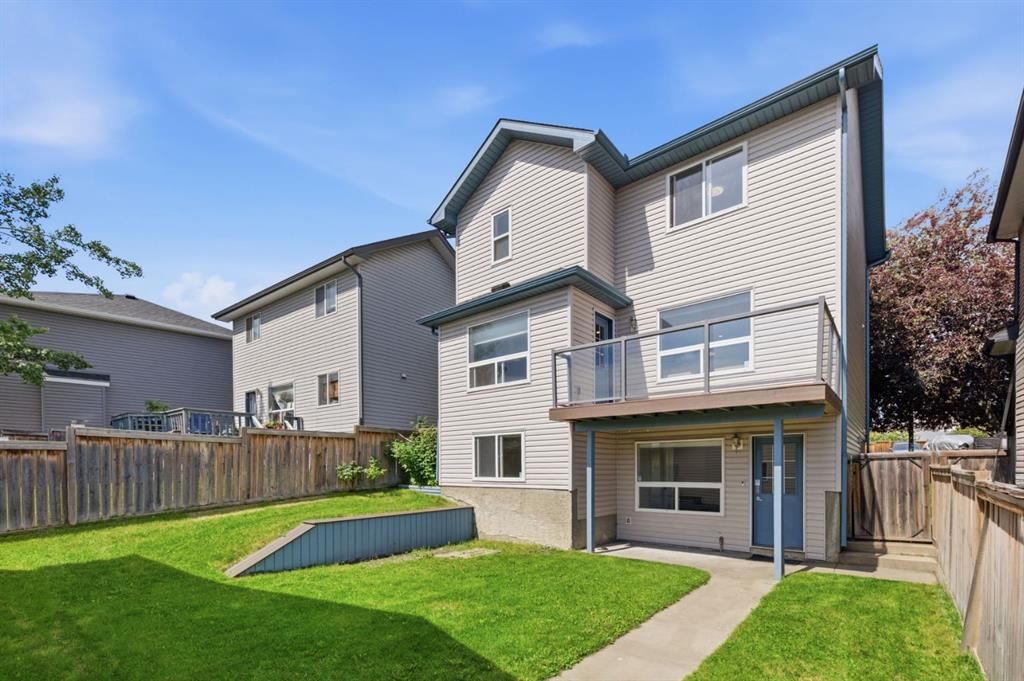 241 Somerside Close SW, Calgary — photo 4 of 50