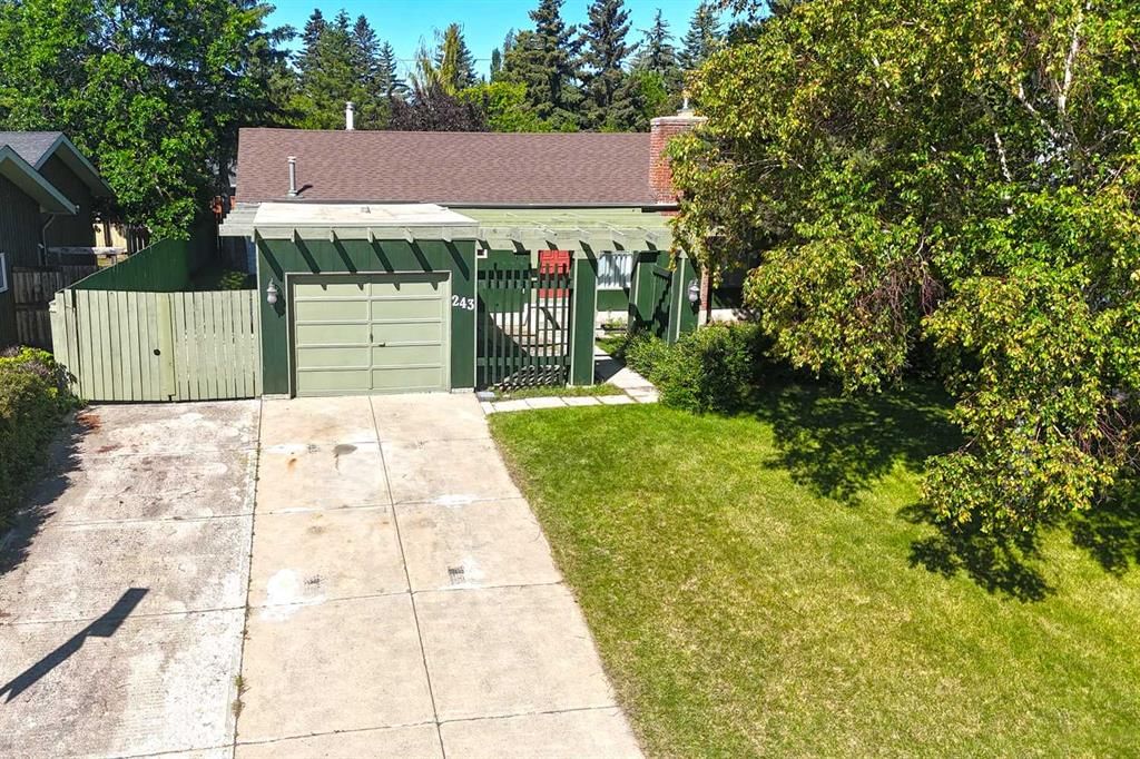 243 Silvercreek Drive NW, Calgary — photo 5 of 8