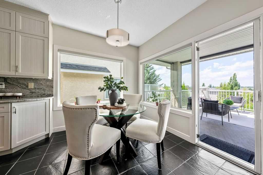 410 Mt Sparrowhawk Place SE, Calgary — photo 5 of 47