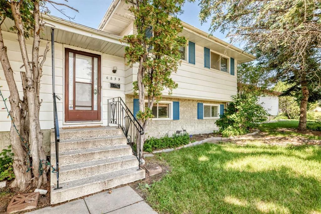 6839 Huntridge Hill NE, Calgary — photo 2 of 47