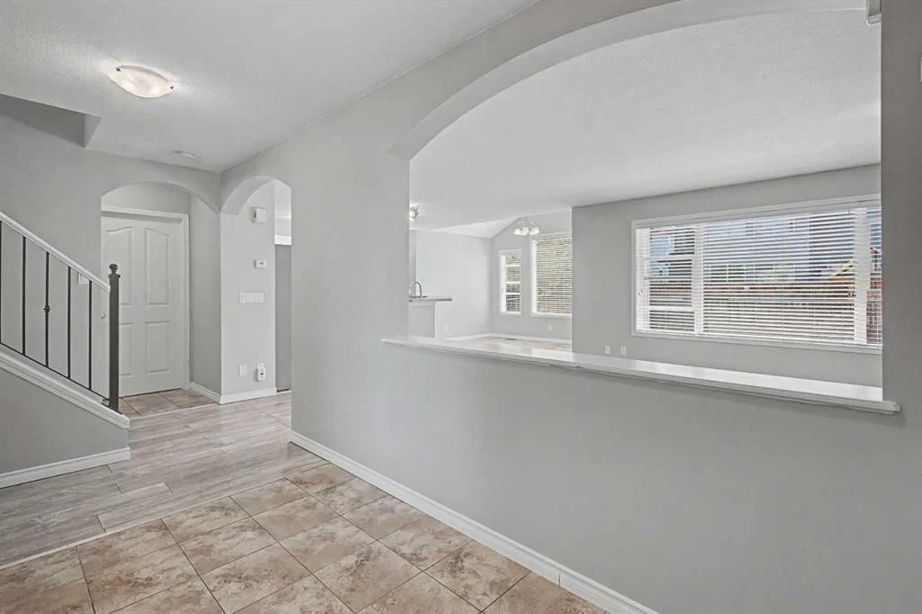 27 Bridlerange Circle SW, Calgary — photo 2 of 49