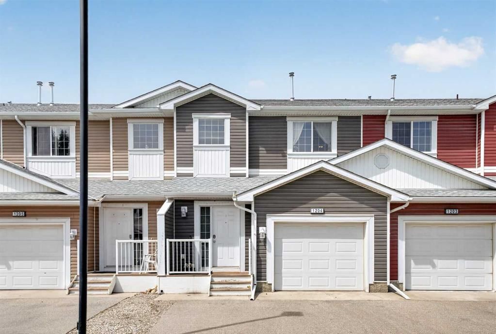 1204, 800 Yankee Valley Boulevard SE, Calgary — row/townhouse for sale