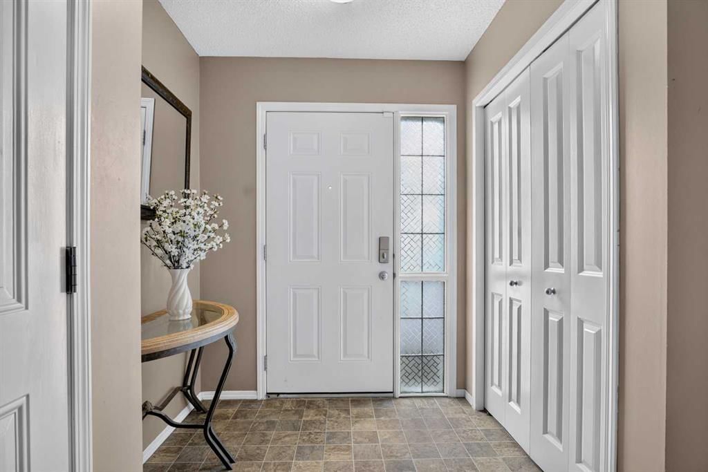 1204, 800 Yankee Valley Boulevard SE, Airdrie — photo 2 of 50