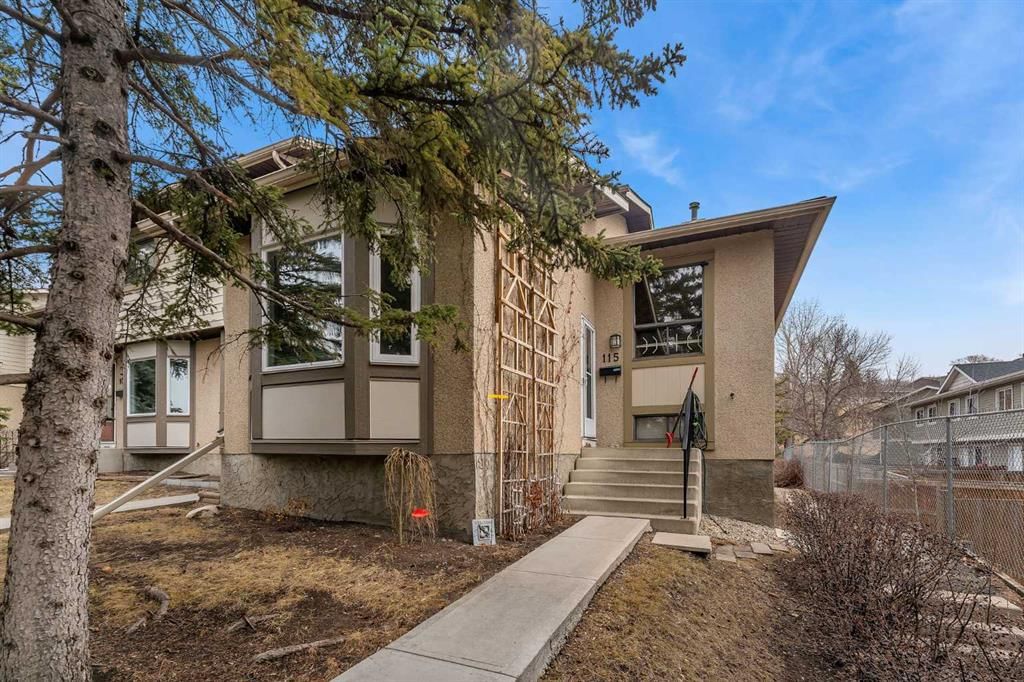 115 Deerfield Drive SE, Calgary — main listing photo