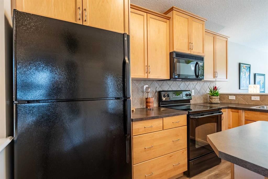71 Copperfield Rise SE, Calgary — photo 5 of 35