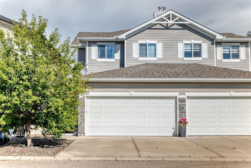 43 Rockmont Court NW, Calgary — main listing photo