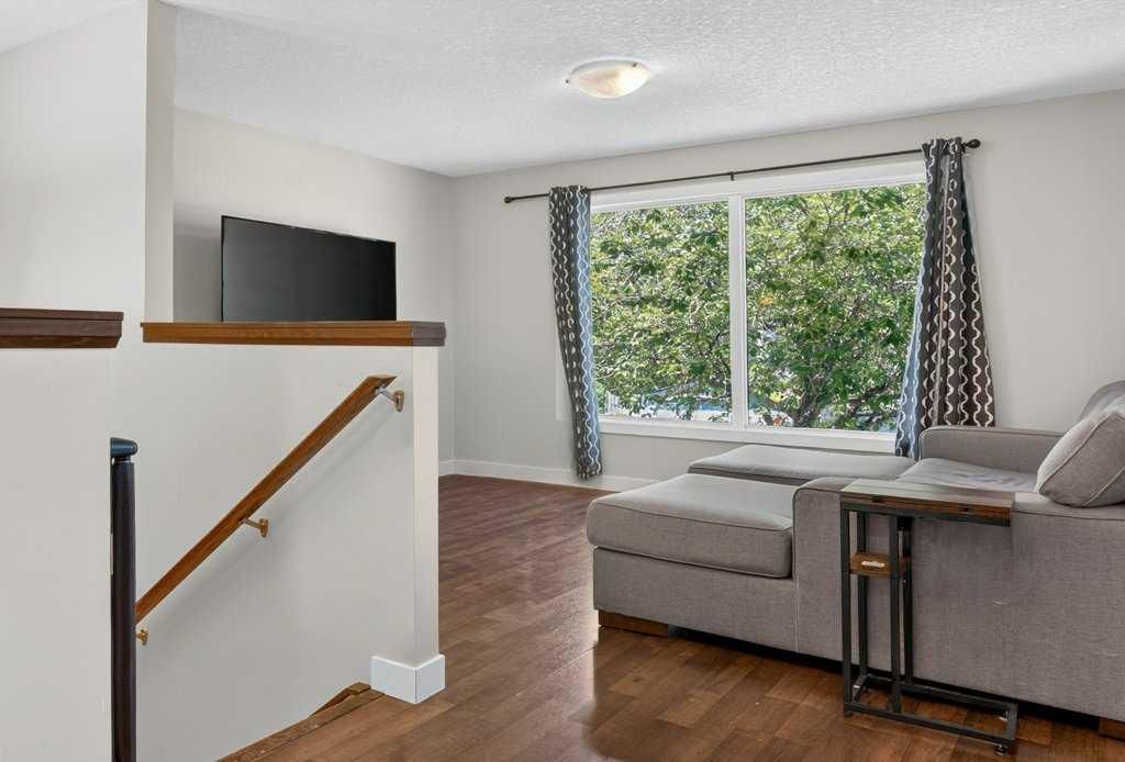 20 McKinley Road SE, Calgary — photo 5 of 45