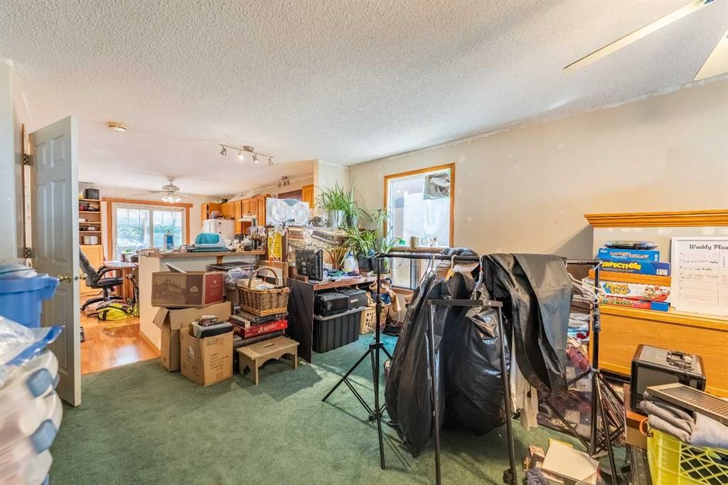 23 Templegreen Road NE, Calgary — photo 5 of 35
