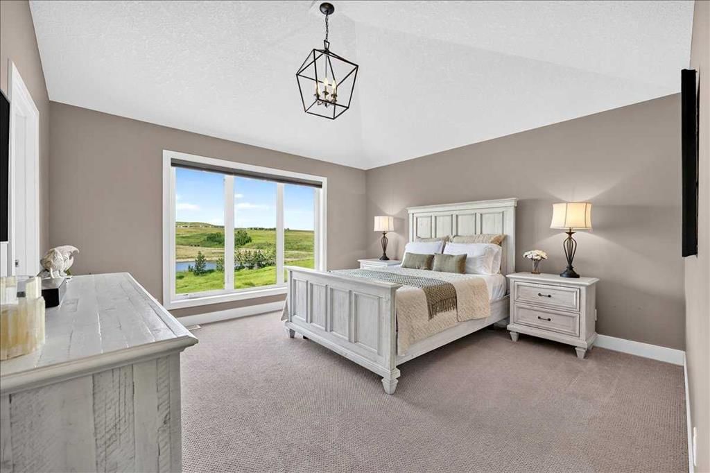 146 Valley Pointe Way NW, Calgary — photo 5 of 46