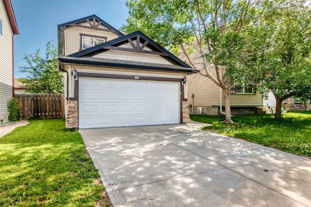 144 Covehaven Road NE, Calgary — main listing photo