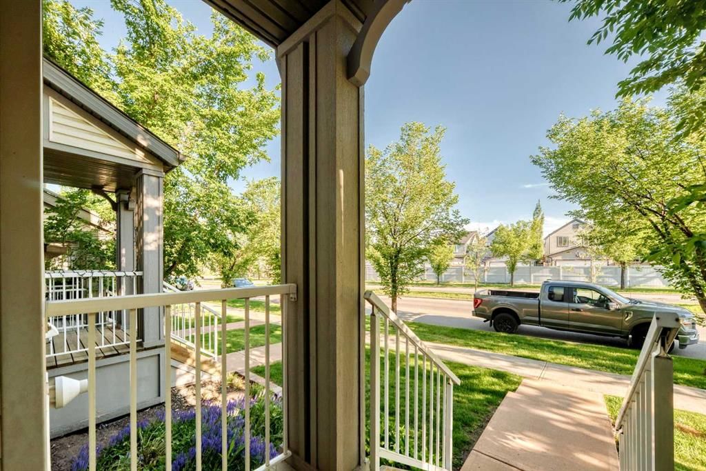 1907 Copperfield Boulevard SE, Calgary — photo 5 of 44